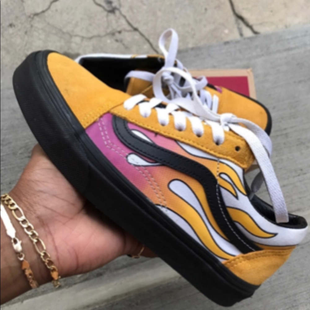 Old School Banana flame Vans